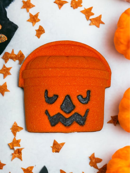 Retro Trick or Treat Buckets Bath Bomb
